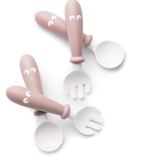 צבע הסט: ורוד בהיר